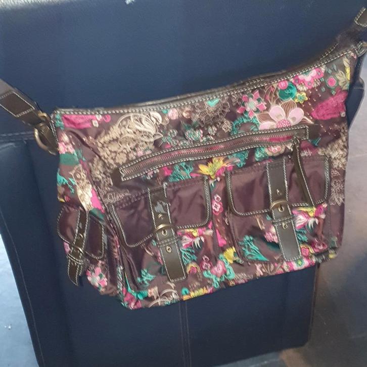 Oilily ruime tas, verstelbare schouderband, crossbody, Sieraden, Tassen en Uiterlijk, Tassen | Damestassen, Schoudertasje, Ophalen of Verzenden