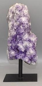 Prachtig paarse Amethist op standaard 18,5cm Brazilië, Ophalen of Verzenden, Mineraal