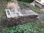 Gratis - losse klinkers voor tuin of oprit, Ophalen, Steen of Klei, 15 m² of meer, Dakpannen