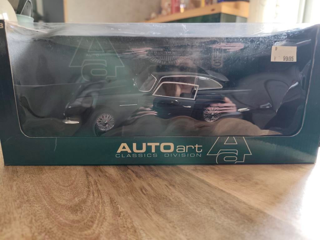Autoart Aston Martin DB5 Modelauto - Nieuw in Doos, Hobby en Vrije tijd, Modelauto's | 1:18, Ophalen, Nieuw, Autoart