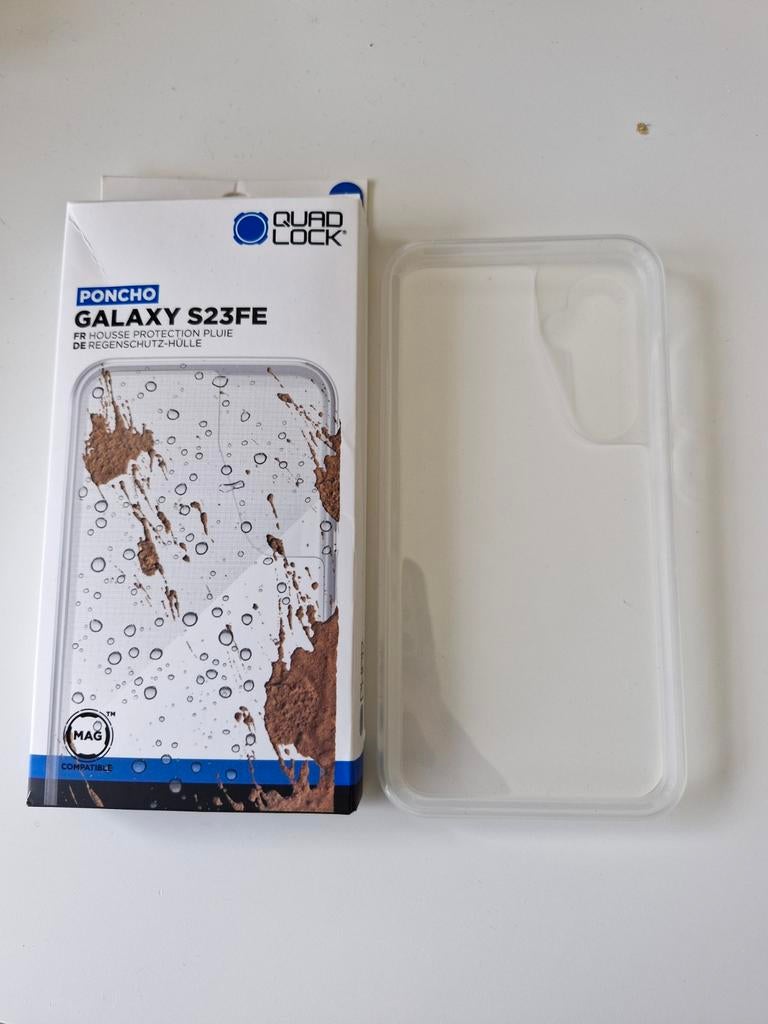 Quad Lock Poncho voor Samsung Galaxy S23FE - Regenhoes, Ophalen of Verzenden, Zo goed als nieuw, Overige modellen, Hoesje of Tasje