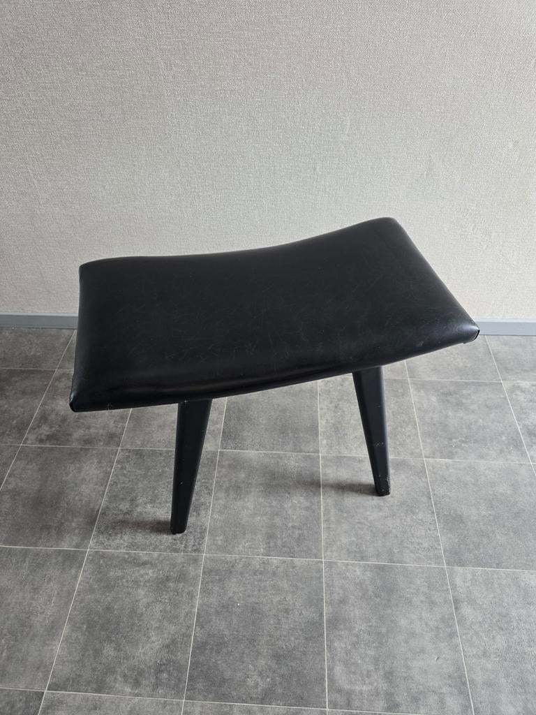 Vintage voetenbankje!, Huis en Inrichting, Ophalen, Minder dan 50 cm, Gebruikt, Leer