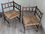 set van 2 oude hoek stoeltjes, Ophalen