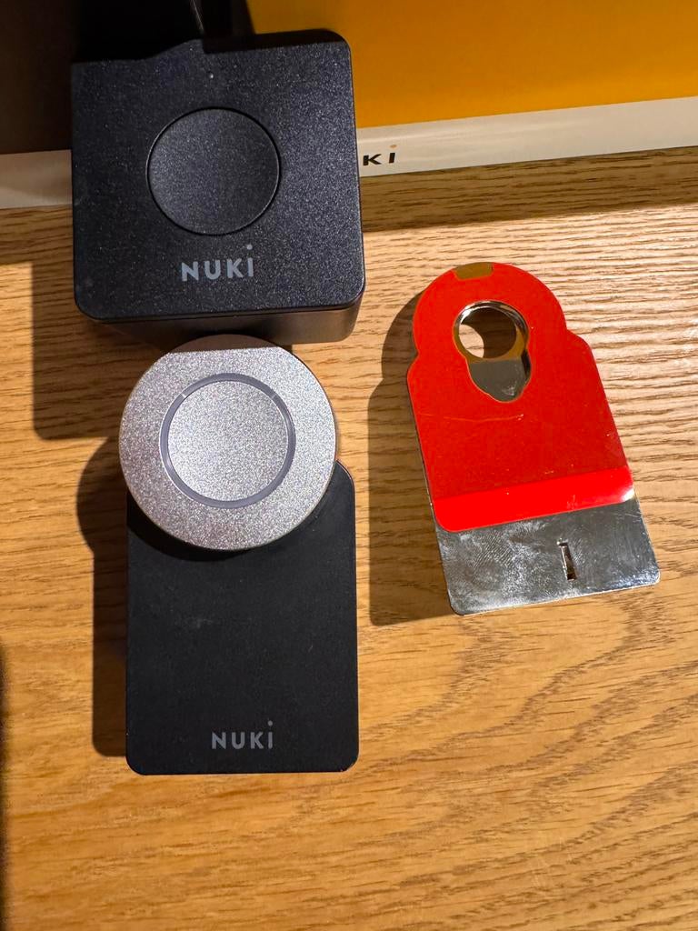 Nuki Smart Lock 2.0 met Bridge - Slim Deurslot, Ophalen, Gebruikt, Overige materialen, Slot