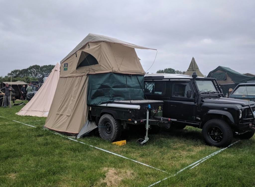 Land rover defender overland kampeer trailer met daktent, Ophalen, Gebruikt