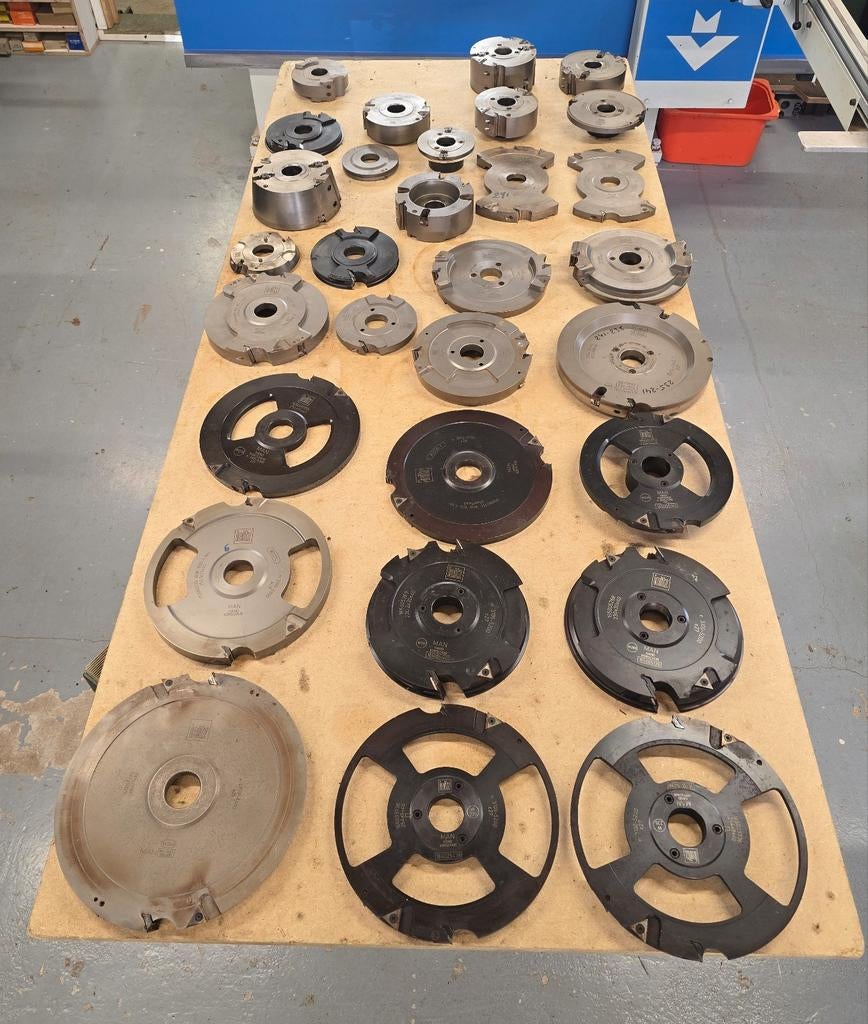 Leitz freeskoppen asgat 40 mm, Ophalen