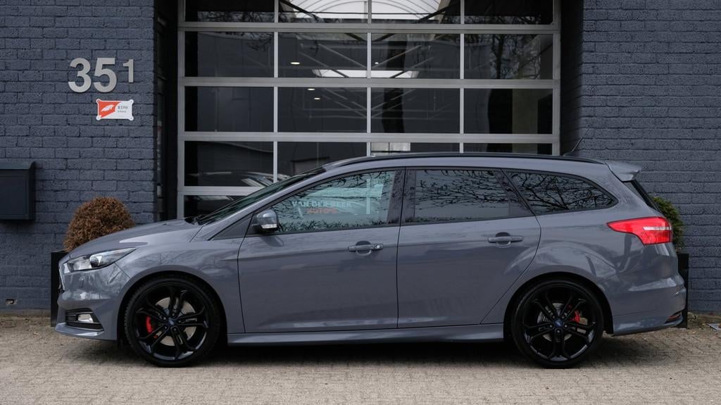 Ford Focus Wagon 2.0 ST-3 250PK Stealth Grey Cruise|Navi|Son, Auto's, 15 km/l, Gebruikt, Zwart, 4 cilinders