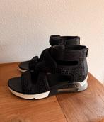 Zwartes snaeker  sandalen met studs AsH maat 40, Zwart, Zo goed als nieuw, Sandalen of Muiltjes, Ophalen of Verzenden