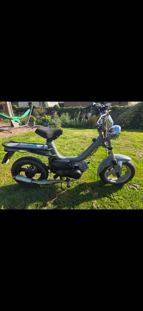 Tomos brommer youngster, Fietsen en Brommers, Brommers | Tomos, Ophalen, Standard
