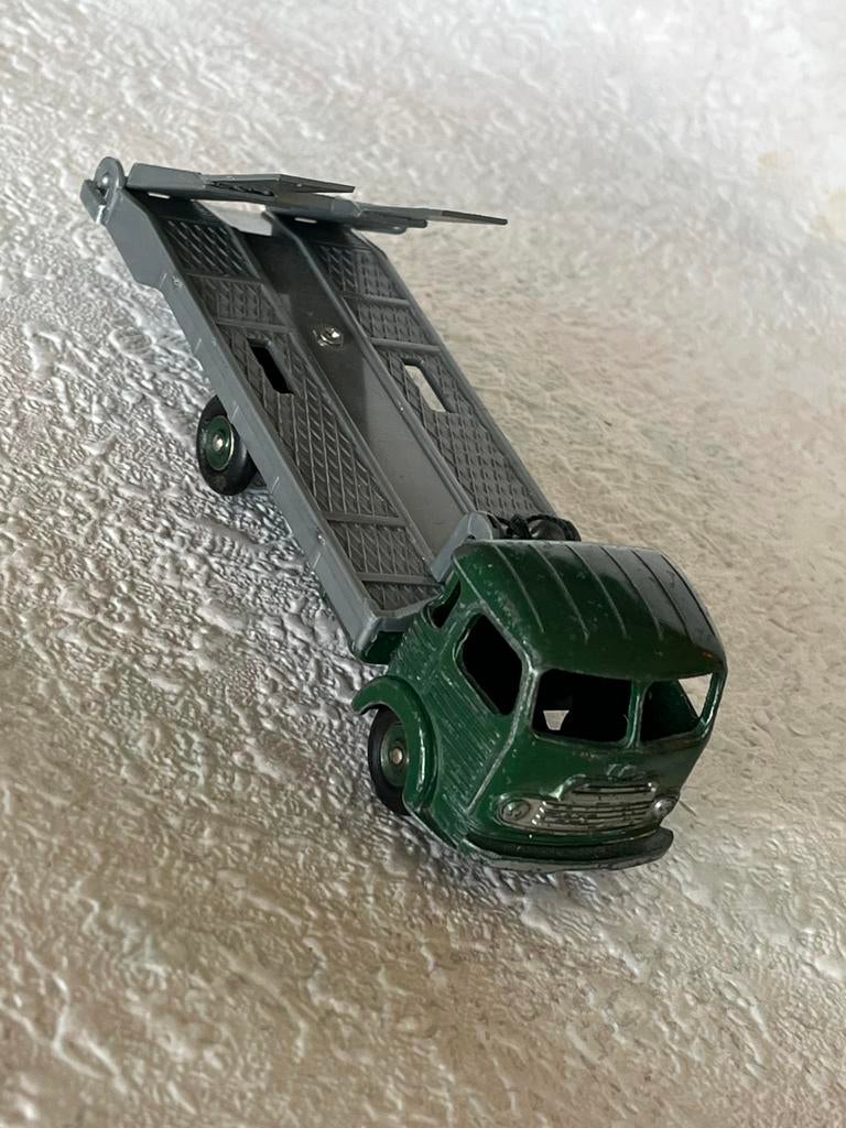 SIMCA CARGO DINKY TOY 33, Hobby en Vrije tijd, Modelauto's | 1:43, Ophalen of Verzenden, Gebruikt, Bus of Vrachtwagen, Dinky Toys