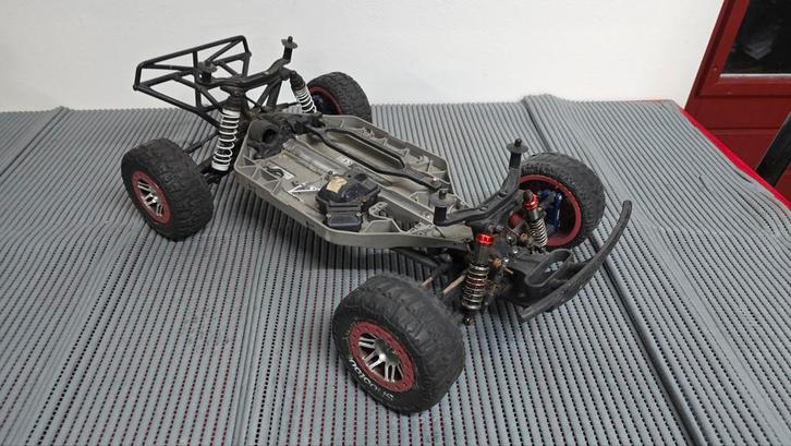 Traxxas slash 4x4 roller onderdelen auto!, Hobby en Vrije tijd, Modelbouw | Radiografisch | Auto's, Gebruikt, Auto offroad, Ophalen of Verzenden