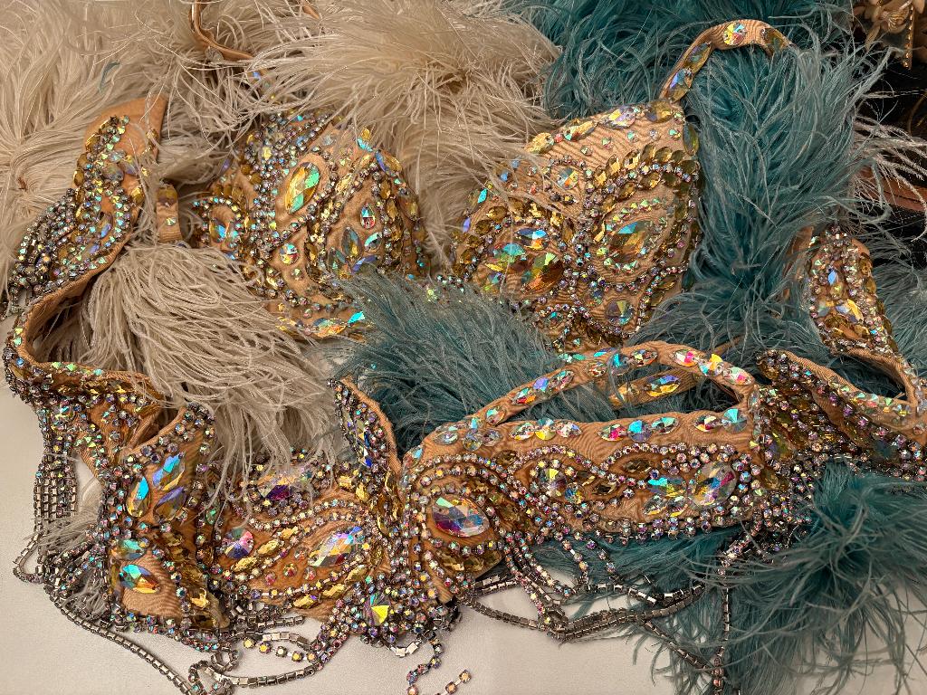 Oude vintage Franse showgirl bh en riem strass cabaret, Verzenden, Dames