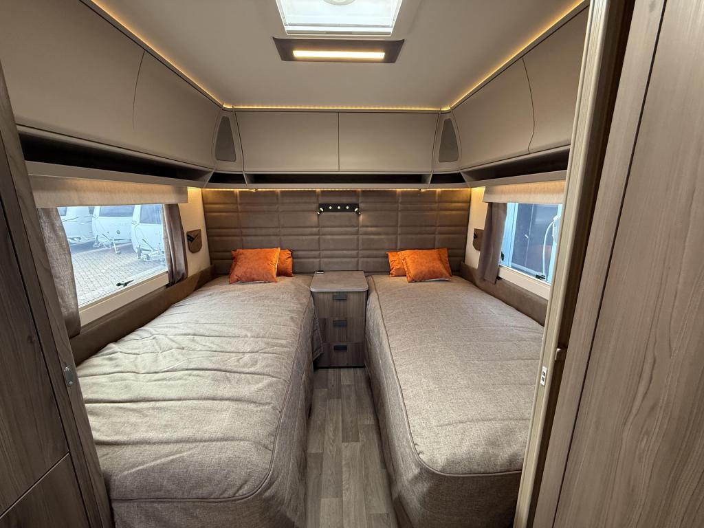 Kabe Royal 560 GLE KS B2, Caravans en Kamperen, Caravans, Rondzit, Kabe, 6 tot 7 meter, Overige typen