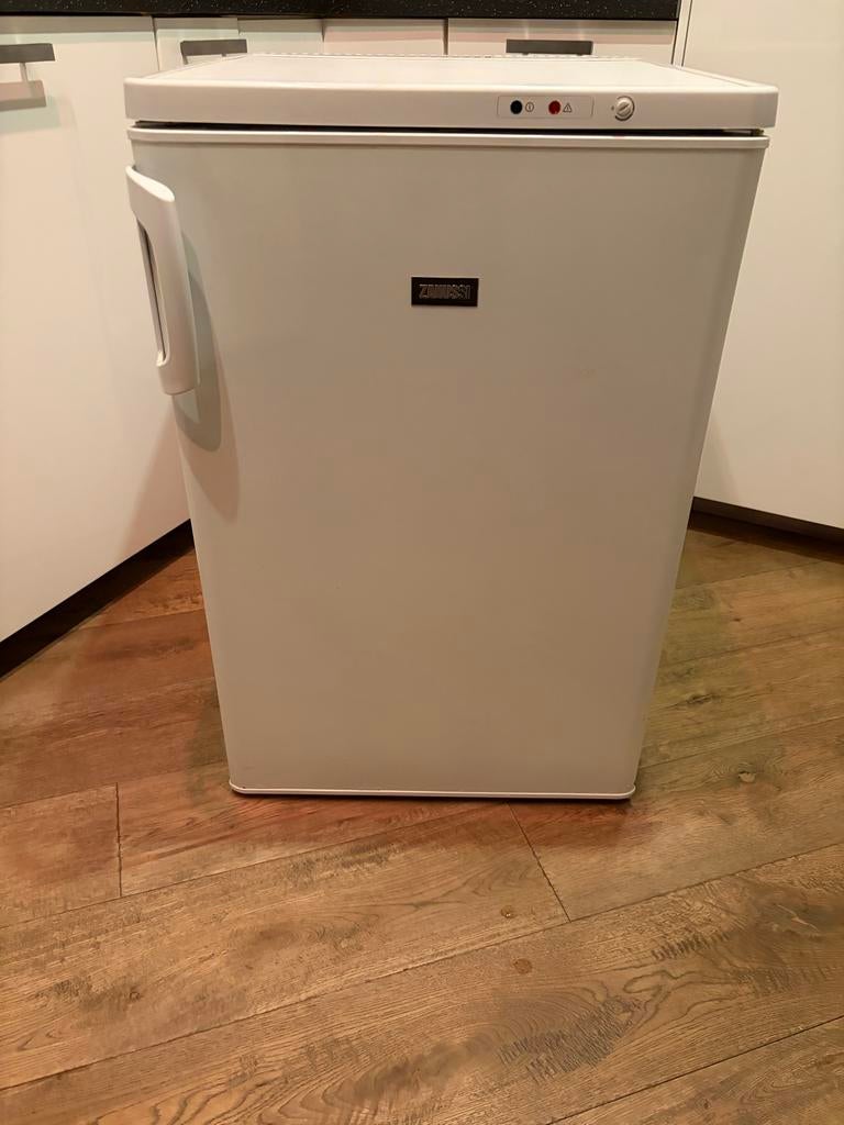 Zanussi Vriezer - Compact en Betrouwbaar, Gebruikt, Minder dan 60 cm, Ophalen of Verzenden, Vrijstaand