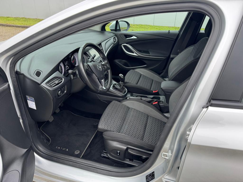 Opel Astra 1.2 Edition , Navigatiesysteem, Parkeersensoren, Voorwielaandrijving, Gebruikt, Euro 6, 1199 cc