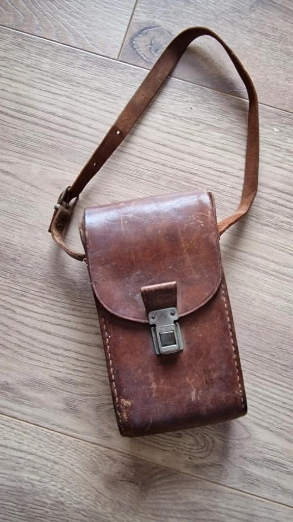 Oude leren cameratas, Audio, Tv en Foto, Fotografie | Fototassen, Ophalen of Verzenden, Gebruikt, Overige typen, Overige merken