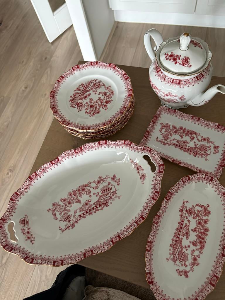 Seltmann weiden theresiaTheeservies rood-wit, Theresia, Antiek en Kunst, Antiek | Porselein, Ophalen of Verzenden