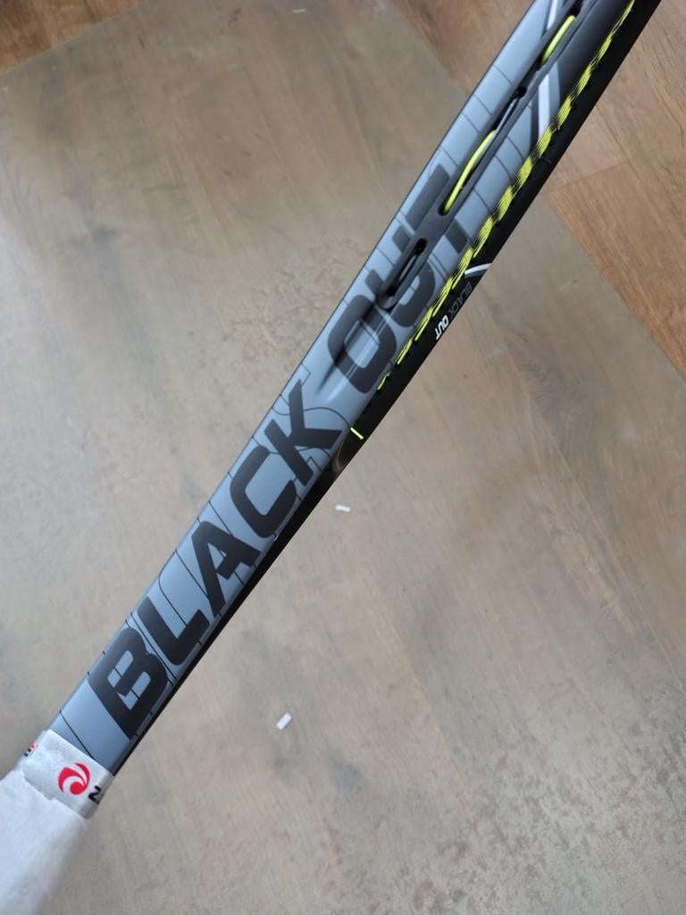 Nieuwe Black out Pro's Pro tennisracket grip 4, Sport en Fitness, Tennis, Overige merken, L4, Nieuw, Ophalen of Verzenden