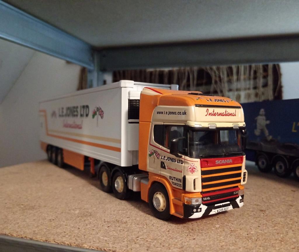 Scania 144 koeloplegger L.E. Jones Tekno, Hobby en Vrije tijd, Modelauto's | 1:50, Tekno, Nieuw, Tekno, Bus of Vrachtwagen