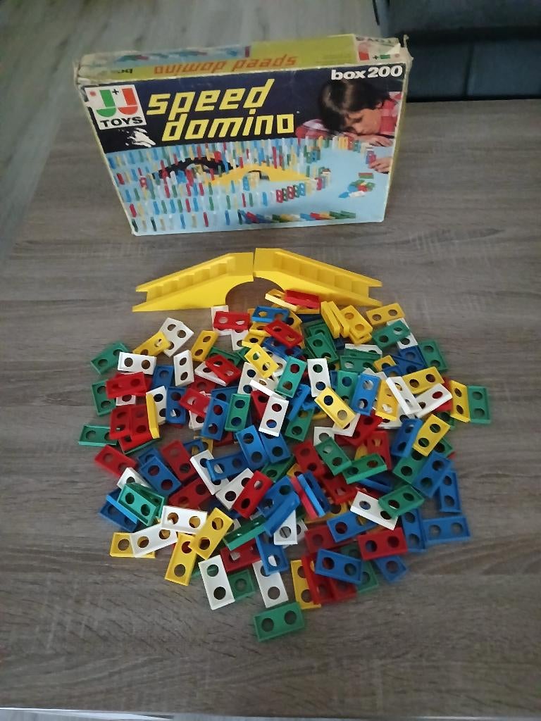 Speed domino 200 box, Ophalen of Verzenden, Zo goed als nieuw, Overige merken