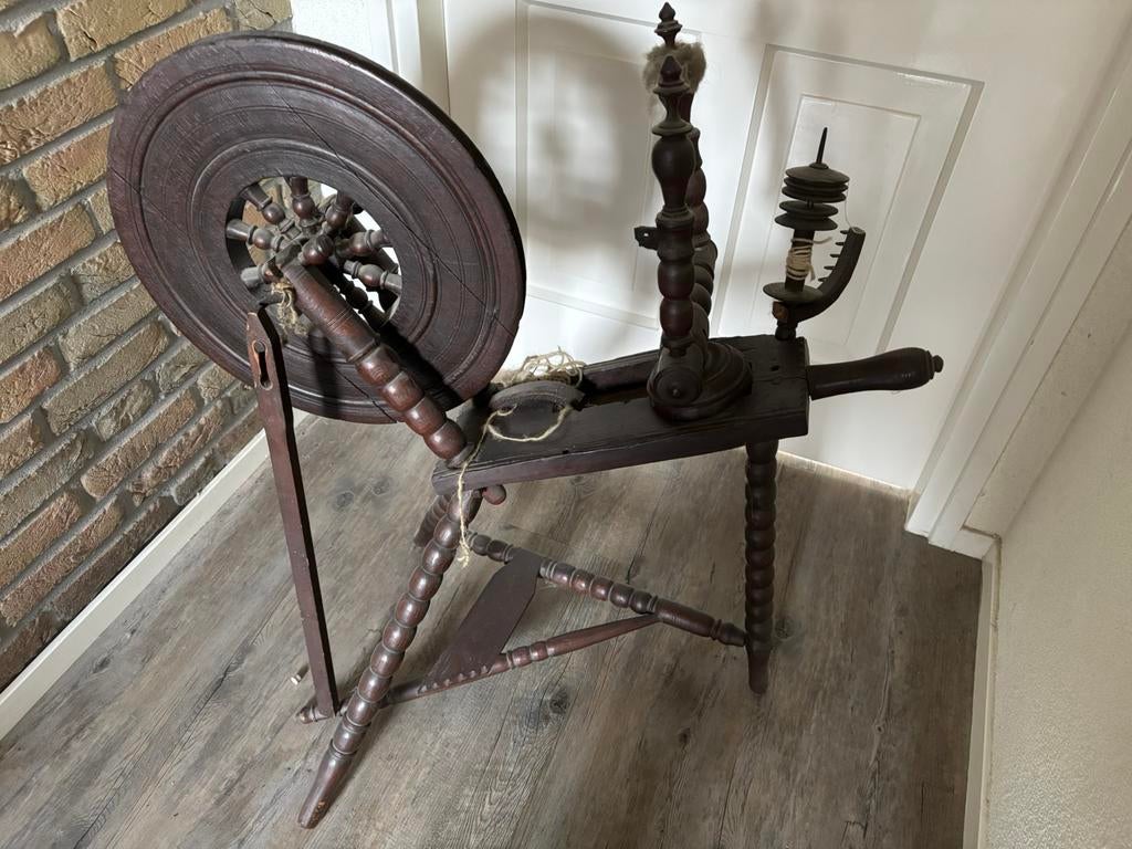 Spinnewiel, Ophalen of Verzenden, Zo goed als nieuw, Spinnewiel