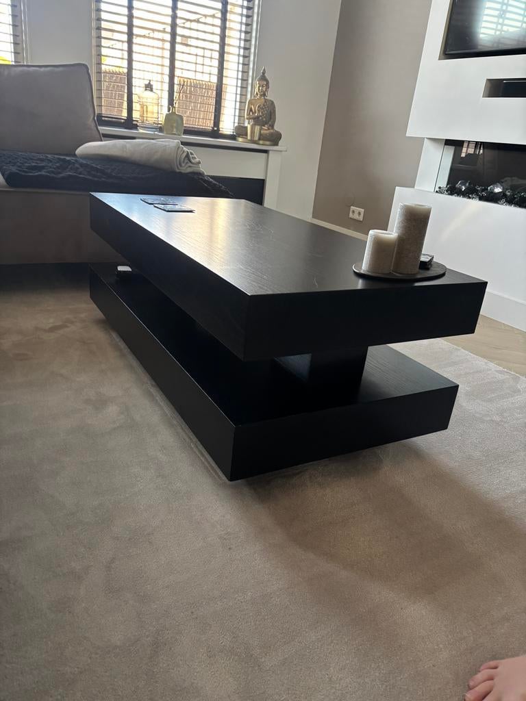 Moderne zwarte salontafel met opbergruimte, Huis en Inrichting, Tafels | Salontafels, Ophalen, Gebruikt, 100 tot 150 cm, 50 tot 100 cm