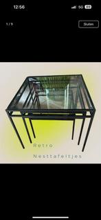 Set van retro nesttafeltjes met een zwart metalen frame glas, Ophalen