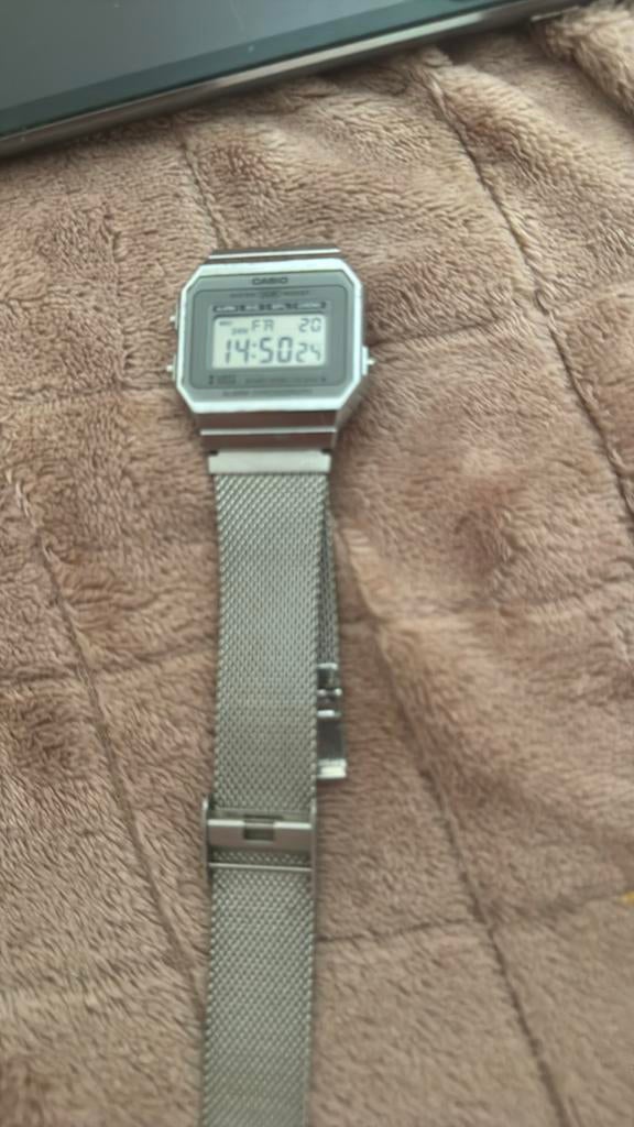 Casio Vintage A1000M-1BEF Horloge - Zo goed als nieuw, Casio, Staal, Polshorloge, Ophalen of Verzenden