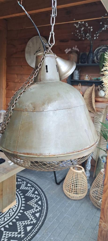 Stoere Industriële Hanglamp - Vintage Look, Gebruikt, Industrieel, Vintage, Robuust, 50 tot 75 cm, Ophalen of Verzenden