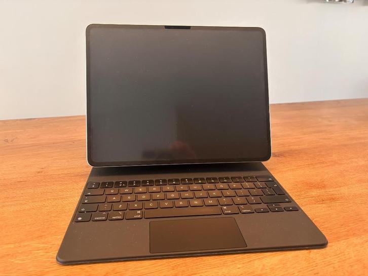 iPad Air 13” 2024 128GB Blauw + Magic Keyboard +  Pencil Pro, Computers en Software, Apple iPads, Zo goed als nieuw, Apple iPad Air