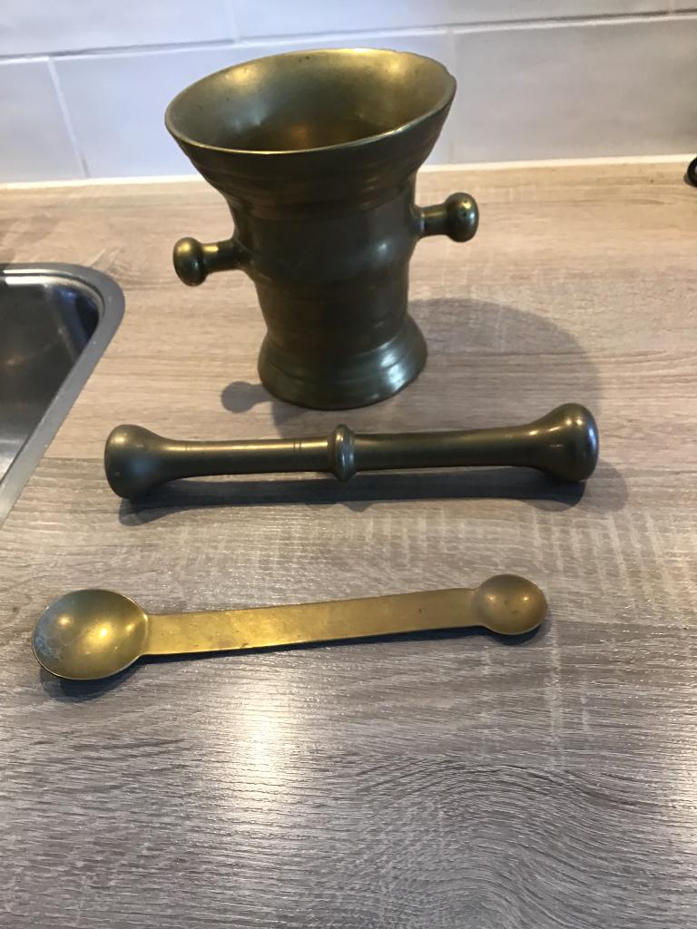 Koperen oude vijzel met lepel en stamper, Ophalen, Koper