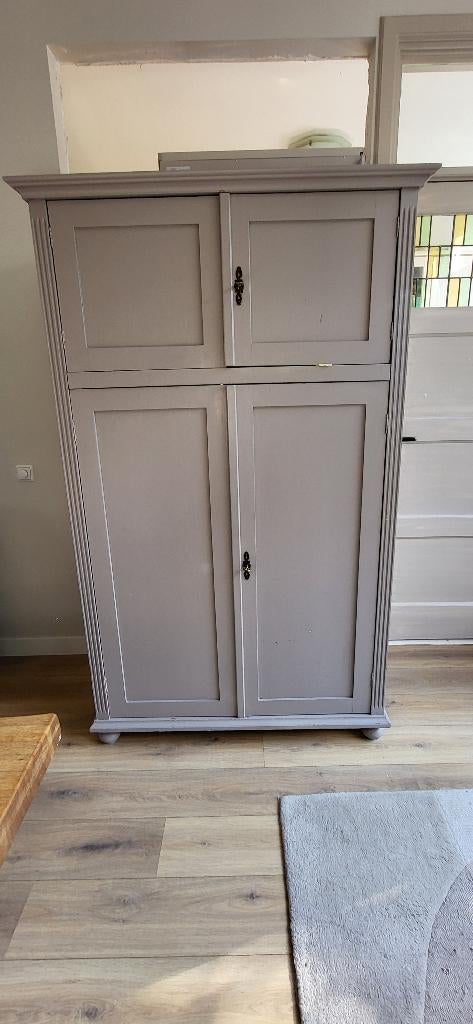 Mooie houten kast 1.10 m breed x 1.92 hoog, Huis en Inrichting, Kasten | Secretaires, Gebruikt, Ophalen