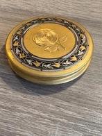 Fraai Damanceen bewerkt poederdoosje met roosmotief, Ophalen of Verzenden, Zo goed als nieuw, Zwart, Wangen