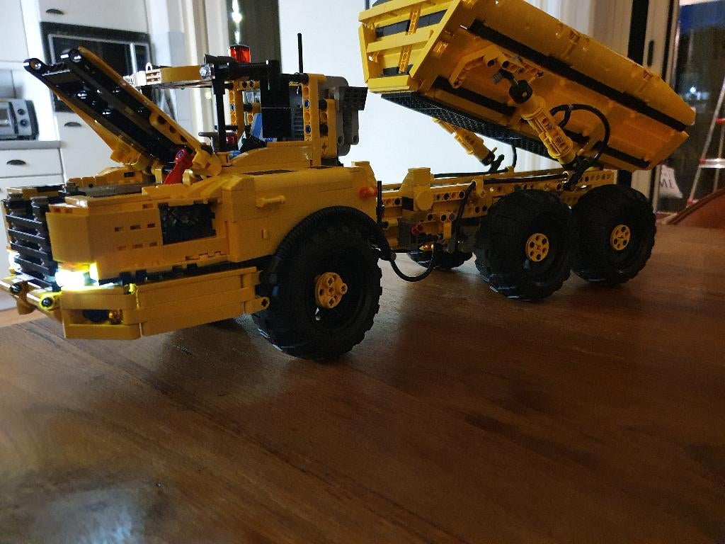 Lego Technic Articulated Hauler 6x6 met PF Moc., Kinderen en Baby's, Speelgoed | Duplo en Lego, Zo goed als nieuw, Lego, Complete set