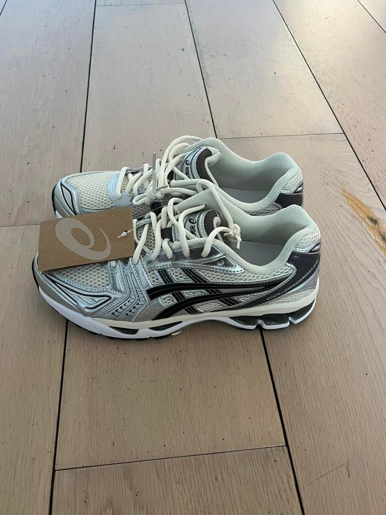 Asics Gel Kyano, Overige kleuren, Nieuw, Ophalen of Verzenden, Sneakers of Gympen