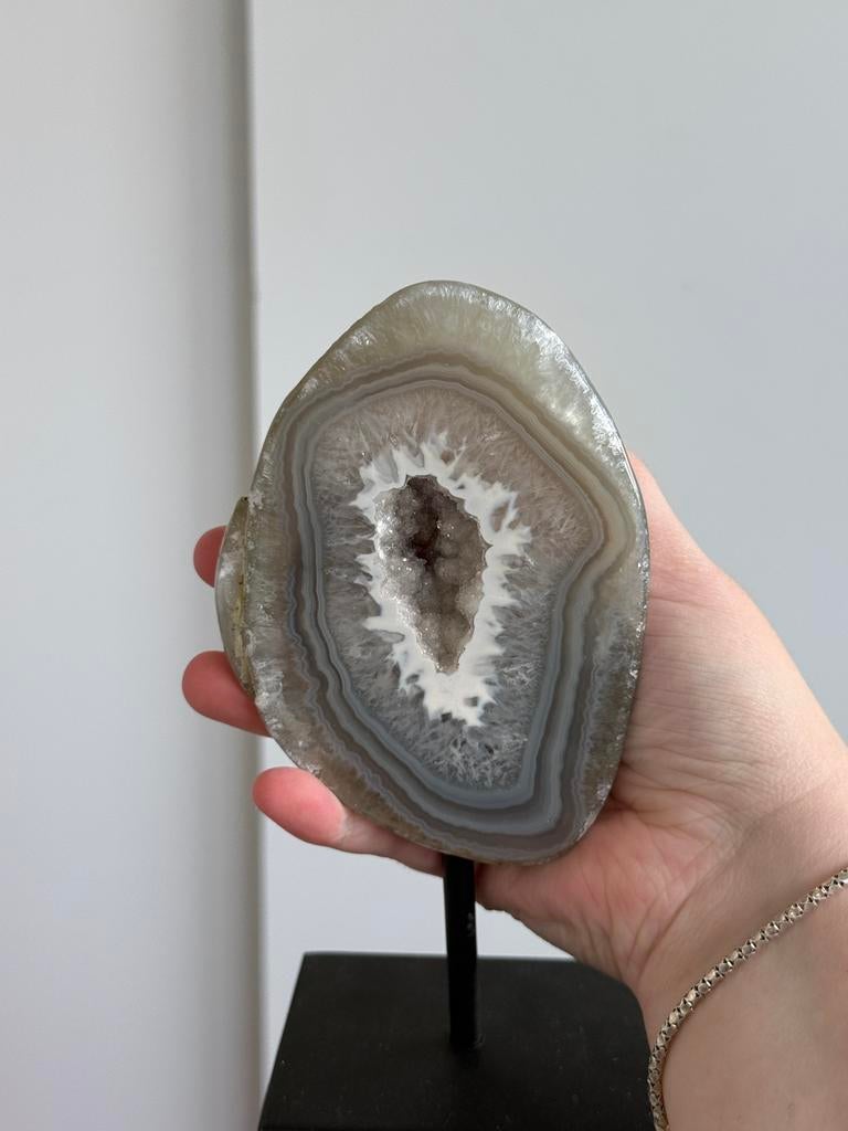 Agaat op standaard, Verzamelen, Mineralen en Fossielen, Ophalen of Verzenden