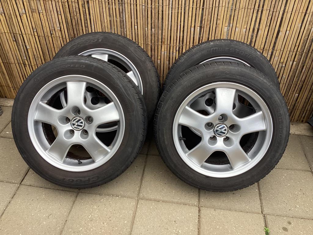 Velgen met banden volkswagen, Auto-onderdelen, Banden en Velgen, Ophalen, Gebruikt, 16 inch, 205 mm