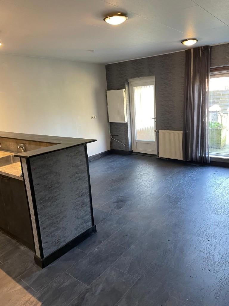 te huur studio voor begeleid wonen, Huizen en Kamers, 50 m² of meer