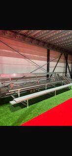 Tribune nieuw, Ophalen, Nieuw, Buitenlandse clubs