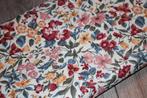 Rol vintage 100% katoen stof wit met gekleurde bloemen #4592, Ophalen of Verzenden, 30 tot 120 cm, Katoen, Rood