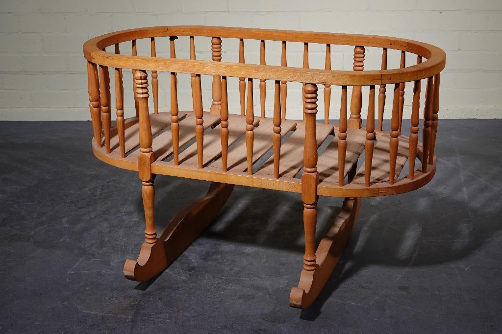 wieg antiek vintage schommelwieg, Kinderen en Baby's, Babywiegjes en Ledikanten, Ophalen, Gebruikt, Wieg