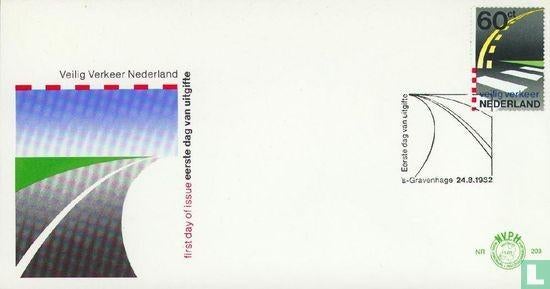 E203 Veilig Verkeer Nederland 1982 NL onbeschreven, Postzegels en Munten, Postzegels | Eerstedagenveloppen, Ophalen of Verzenden