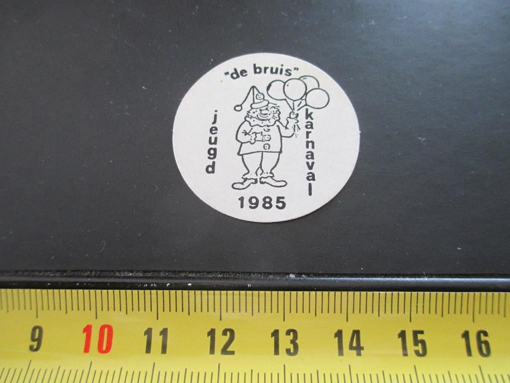 sticker DE BRUIS Jeugd Karnaval 1985, Verzamelen, Ophalen, Zo goed als nieuw