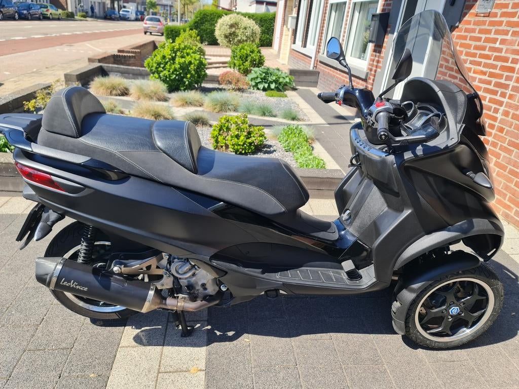 Te koop mp3 Piaggio 500LT sport, Scooter, Sportuitlaat, Particulier, Automaat