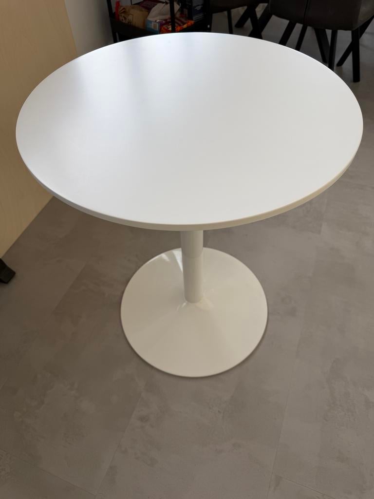 Witte ronde eettafel von Sklum (Yvetta), Huis en Inrichting, Ophalen, Overige materialen, 50 tot 100 cm, Rond