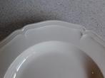 Diep Bord 23 cm. Manoir Villeroy & Boch, Huis en Inrichting, Keuken | Servies, Ophalen of Verzenden, Zo goed als nieuw, Bord(en)