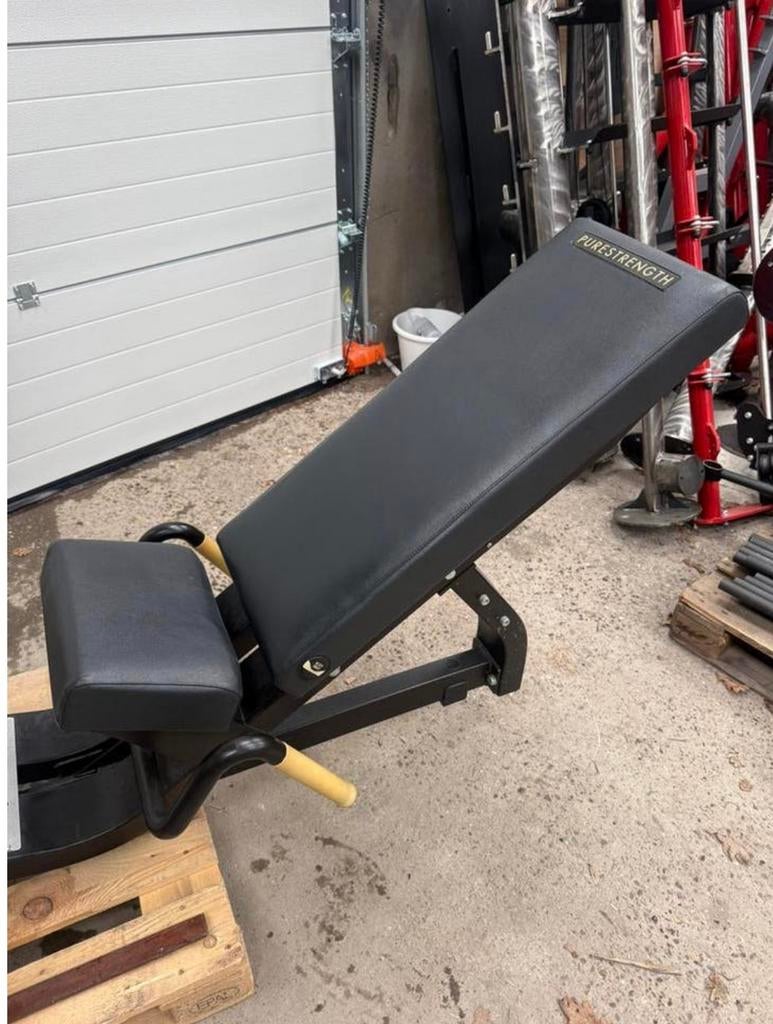 Technogym pure strength squat press / leg press / fitness, Sport en Fitness, Ophalen, Benen, Gebruikt, -