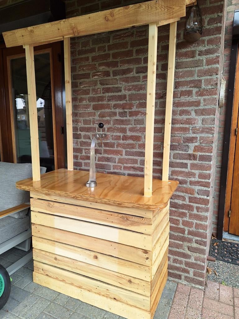 Bar met tapkraan, Tuin en Terras, Ophalen, Zo goed als nieuw, Hout, Overige typen