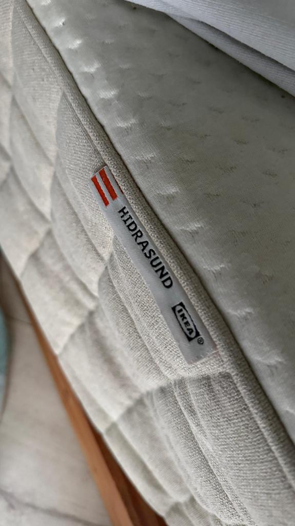 Gezocht: Hidrasund matras FIRM (hard), Tweepersoons, Ophalen of Verzenden, Zo goed als nieuw, Matras