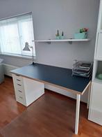 Bureau met ladeblok, Ophalen, Zo goed als nieuw, Bureau